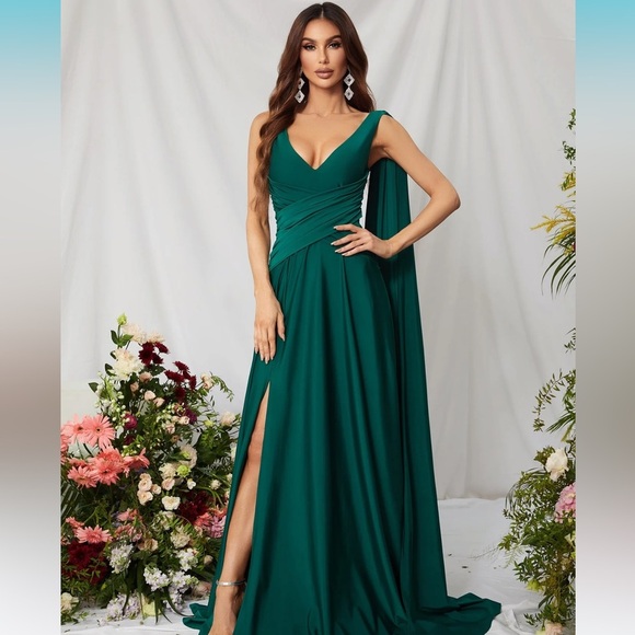 PROM DRESS - Picture 2 of 3